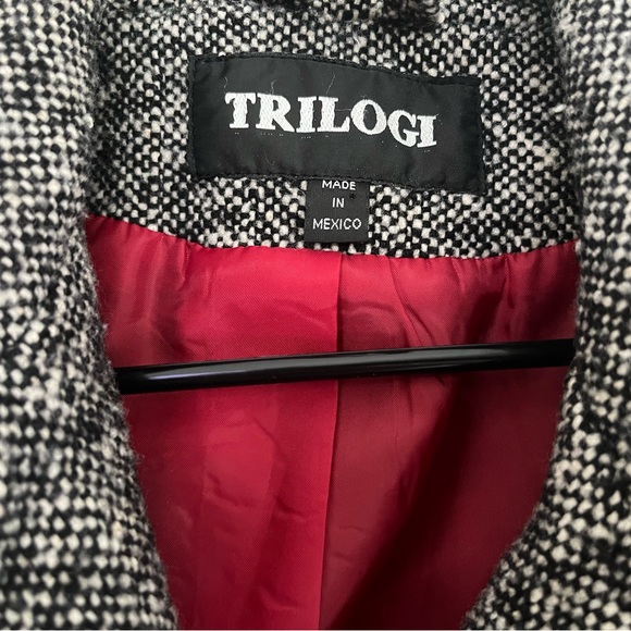 Women’s winter jacket - Picture 2 of 3